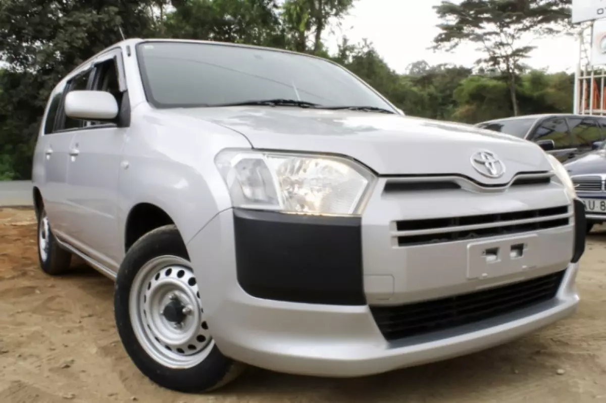 Toyota Probox  - 2018