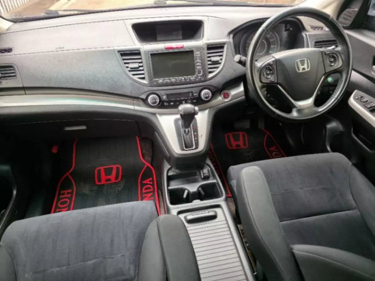 interiorFront