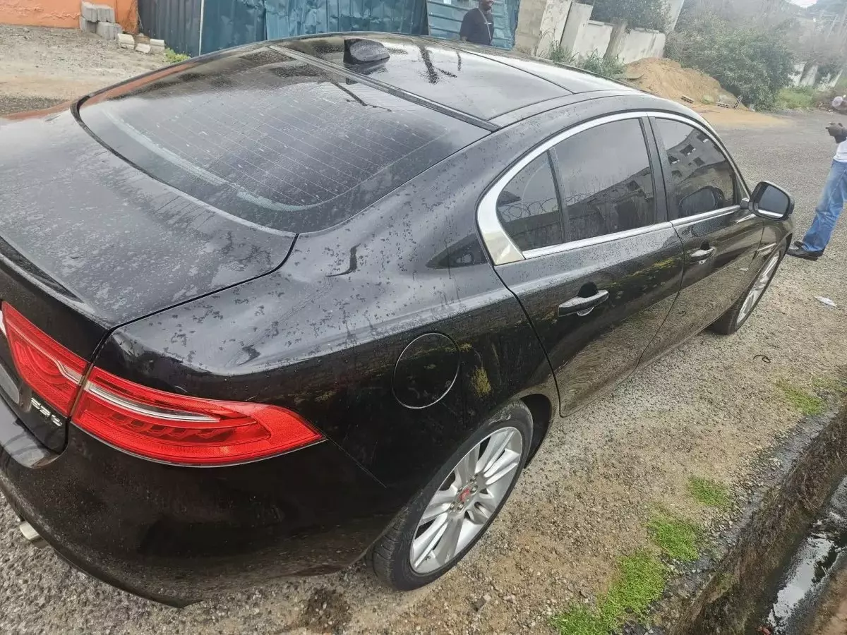 car Left