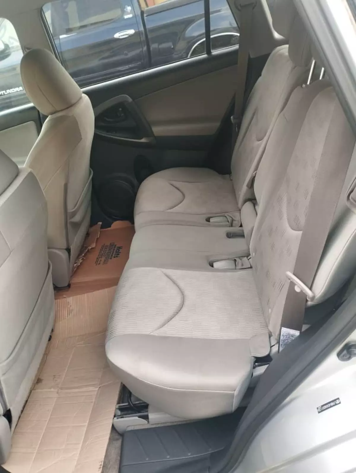 interiorBack