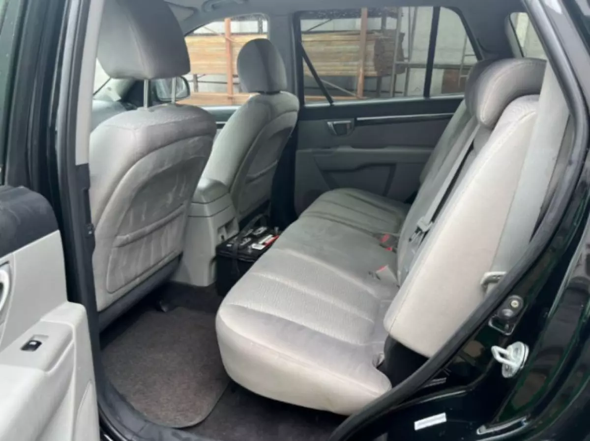 interiorBack