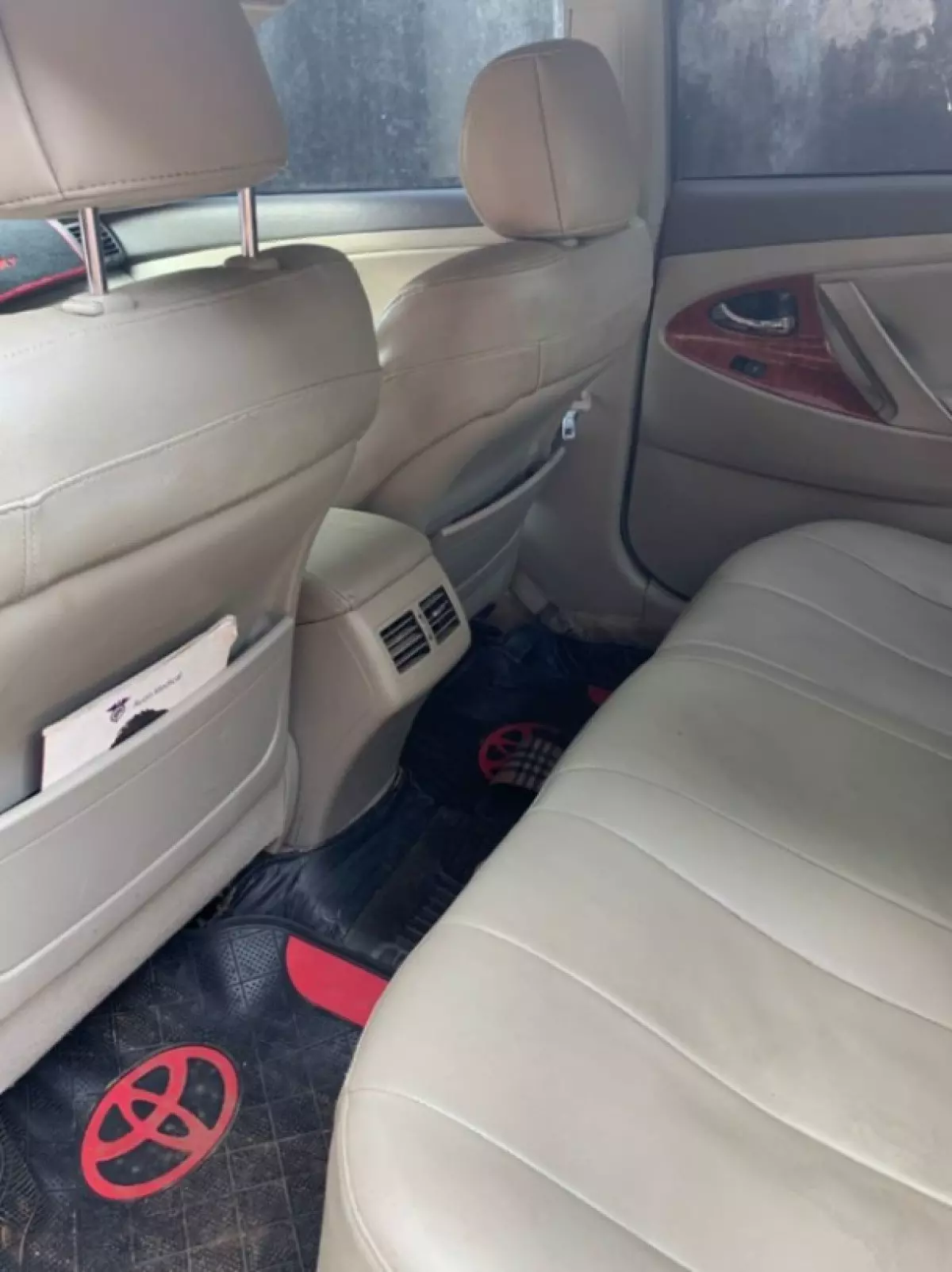interiorBack