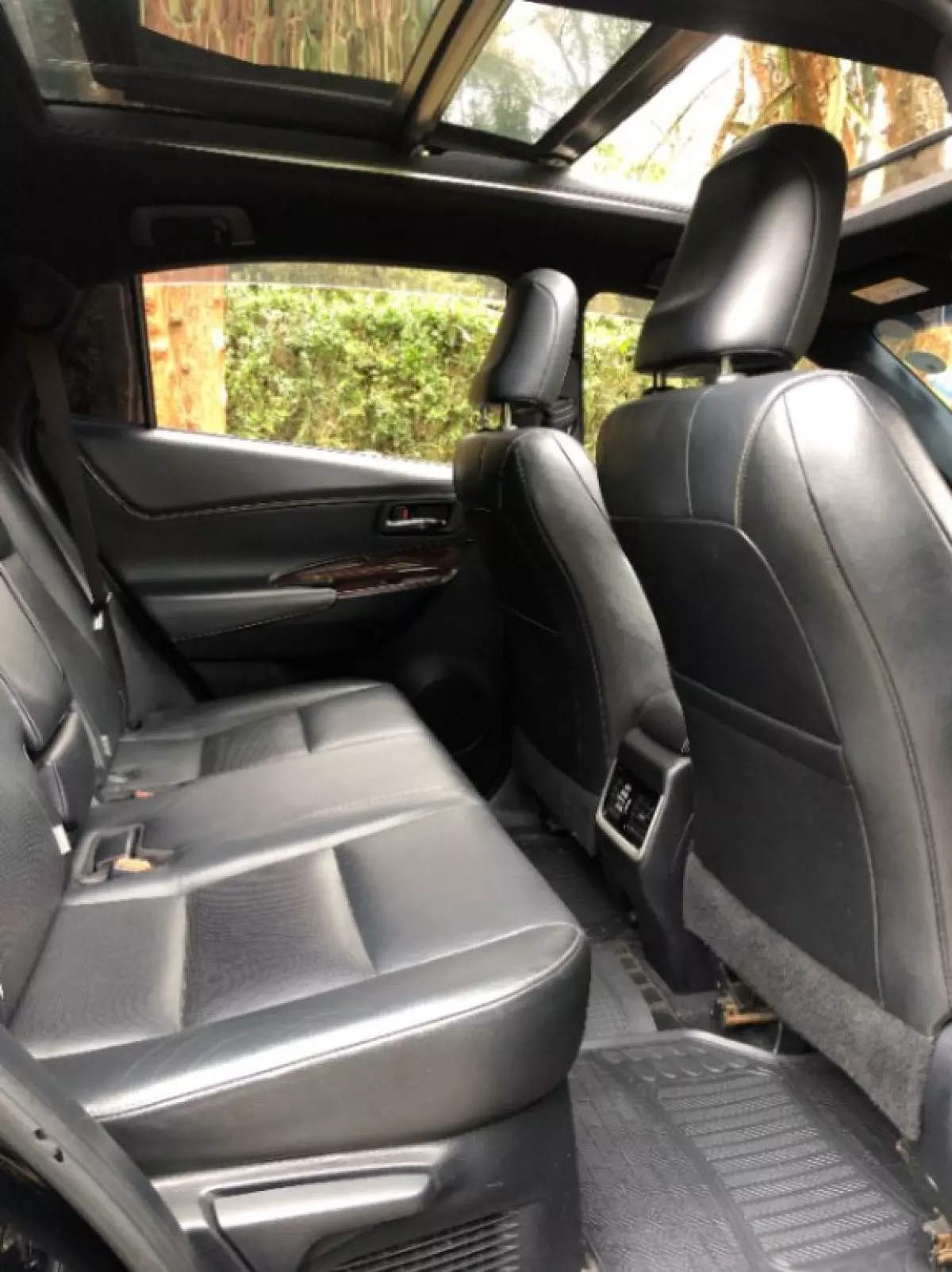 interiorBack