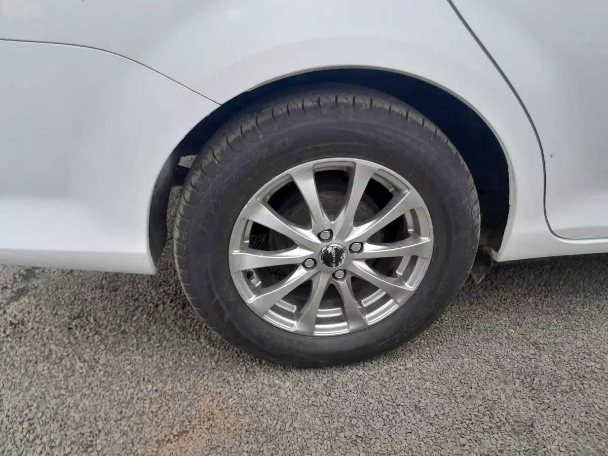 tyre1