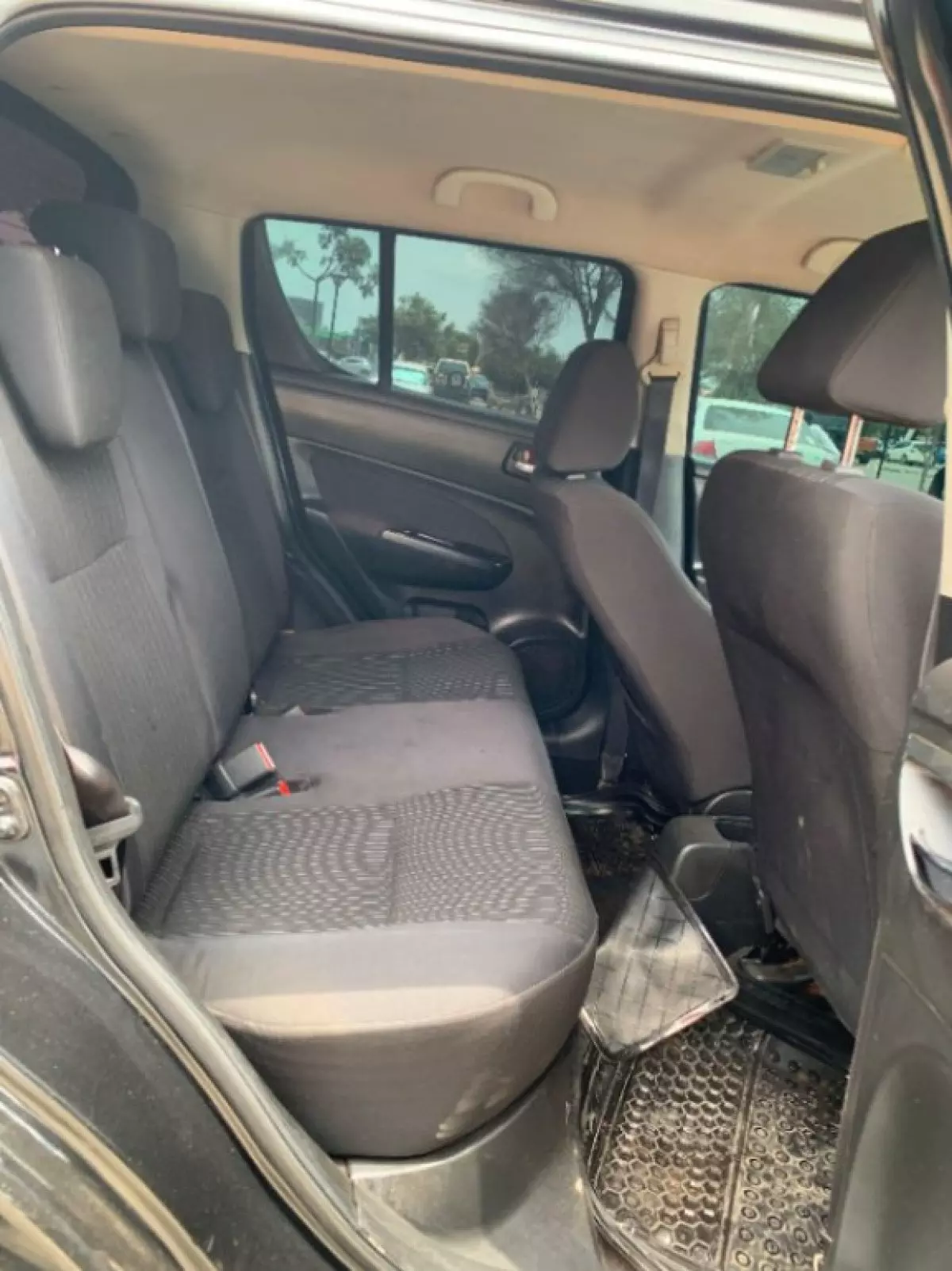 interiorBack