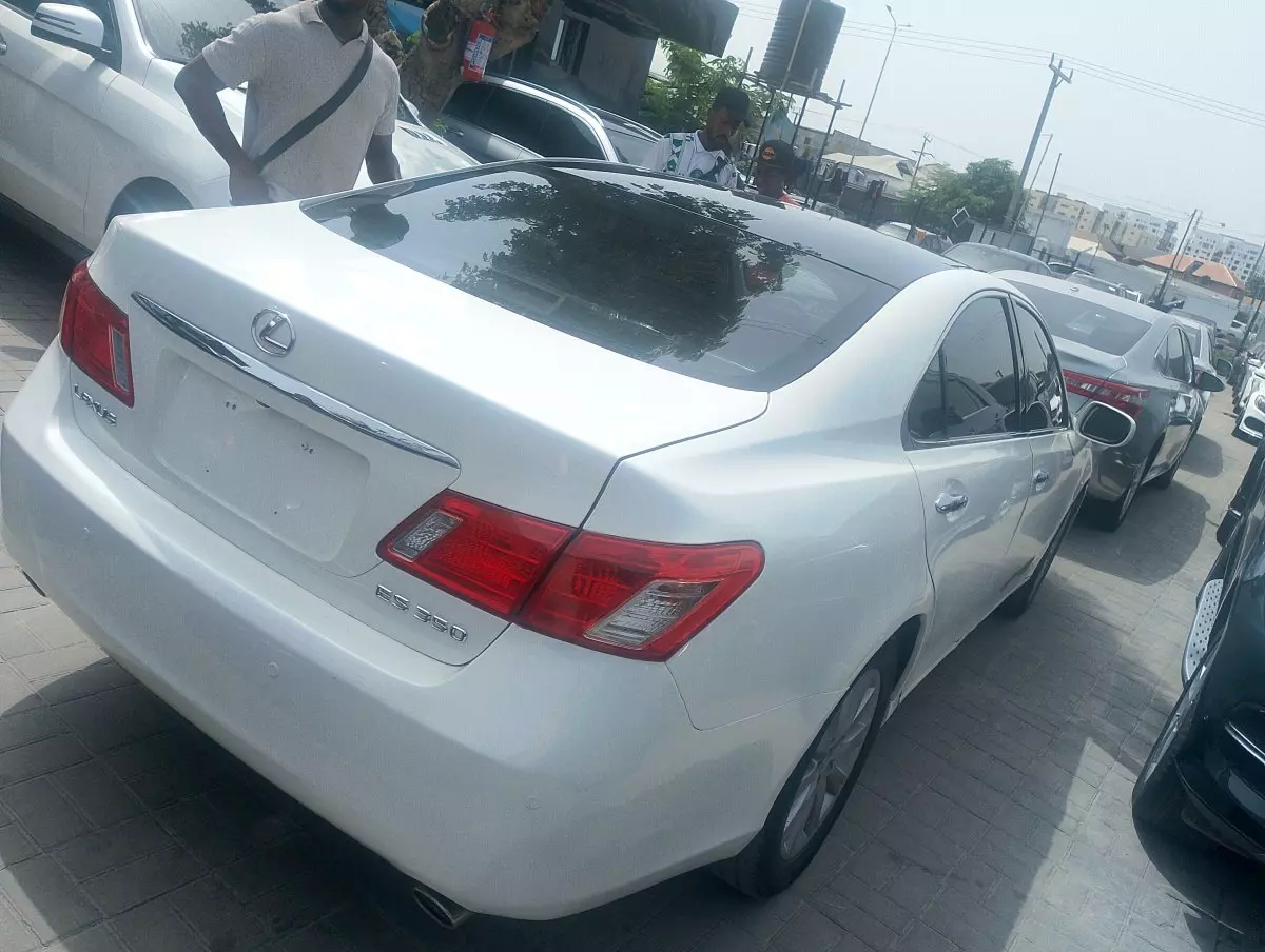 car Right Back