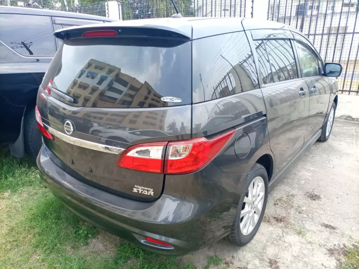 car Right Back
