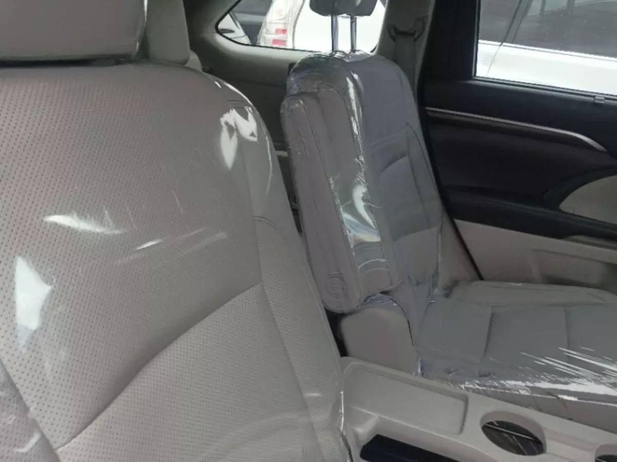 interiorBack