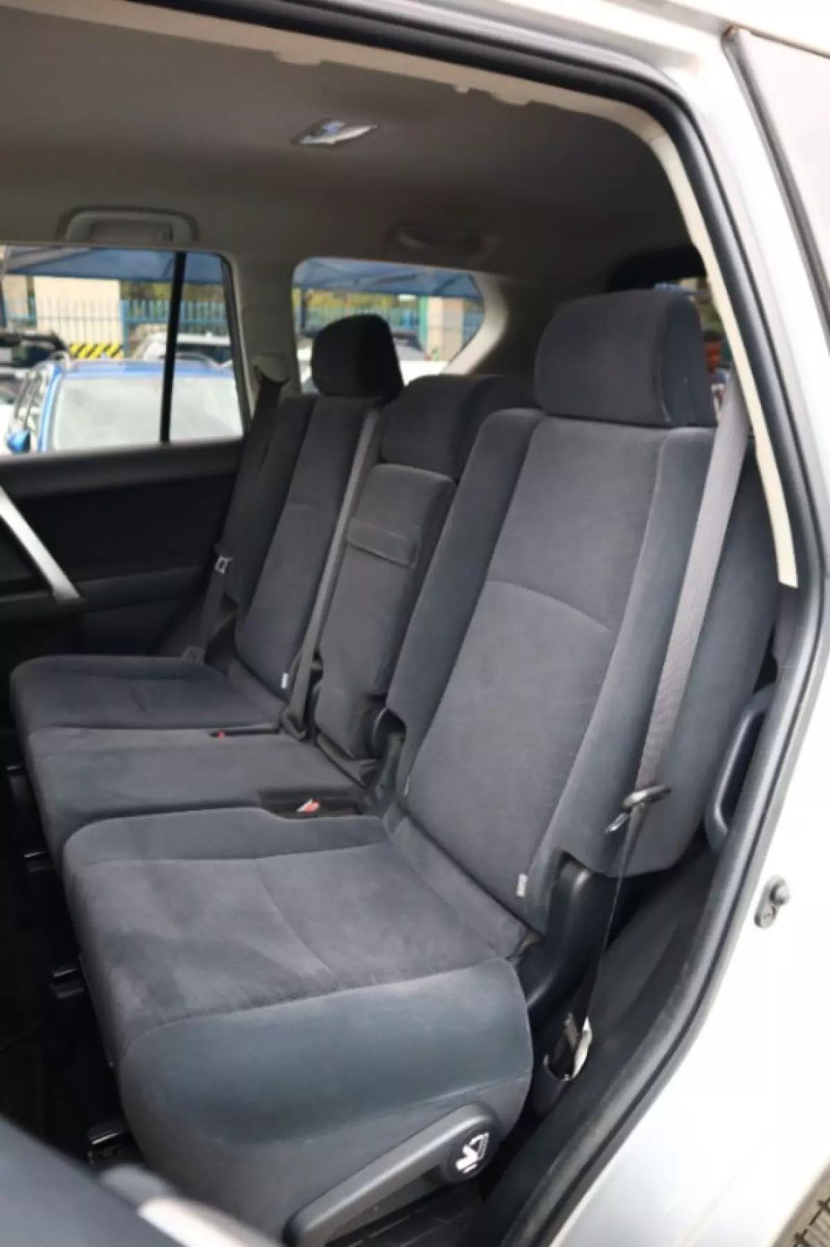 interiorBack