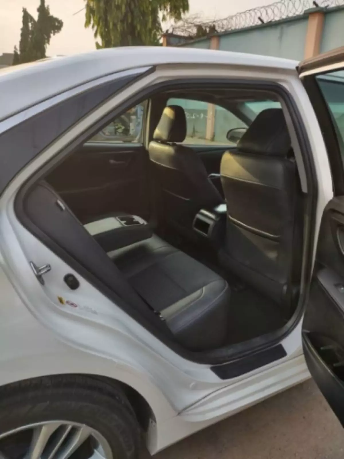 interiorBack