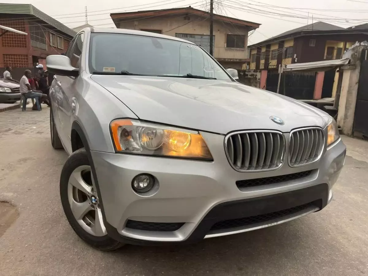 BMW X3 - 2011
