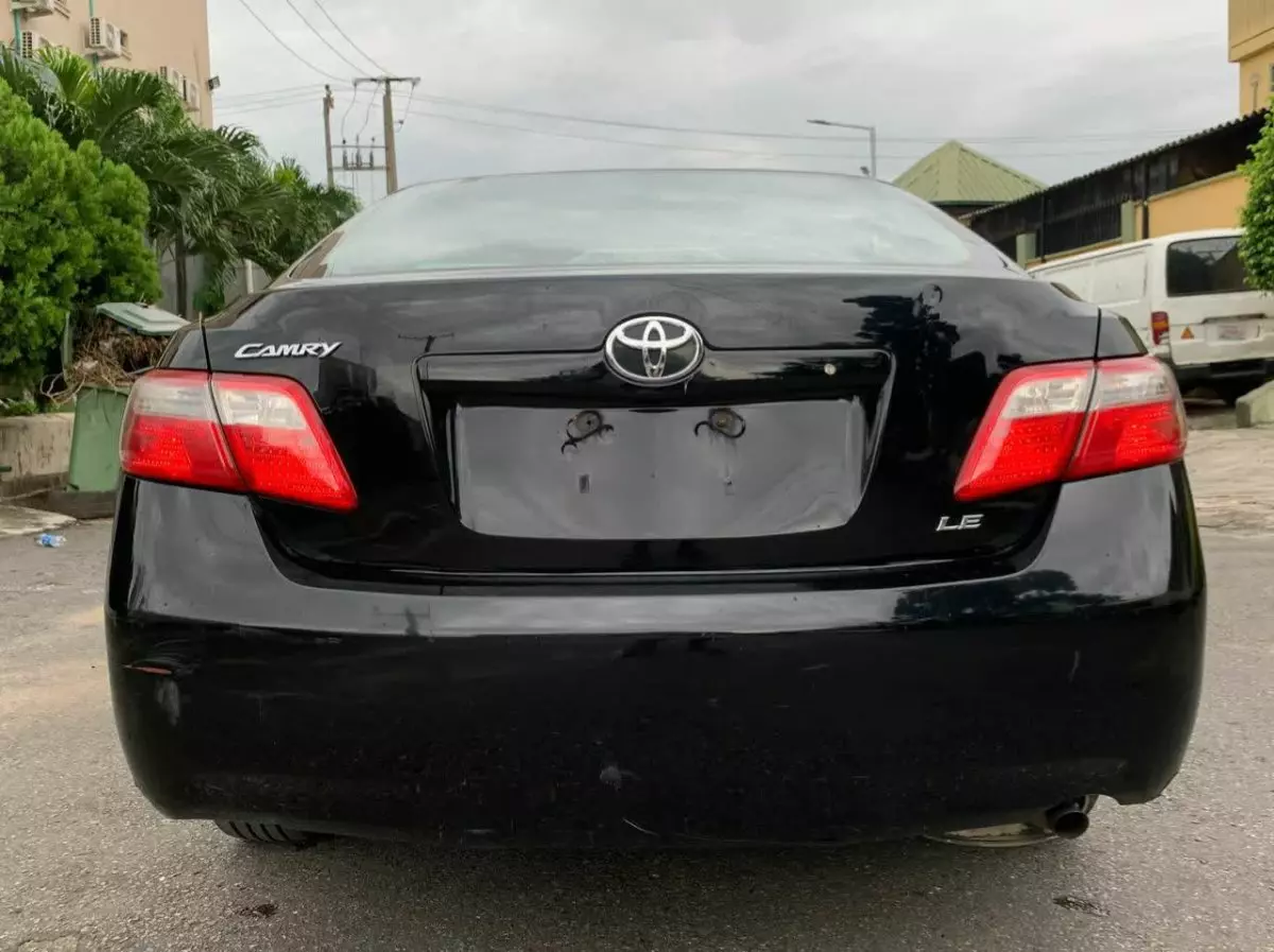 car Right Back