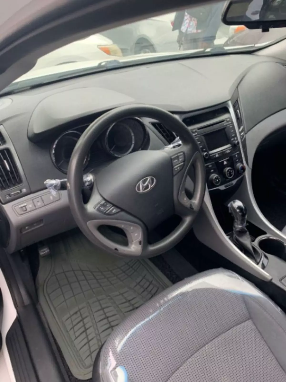 interiorFront