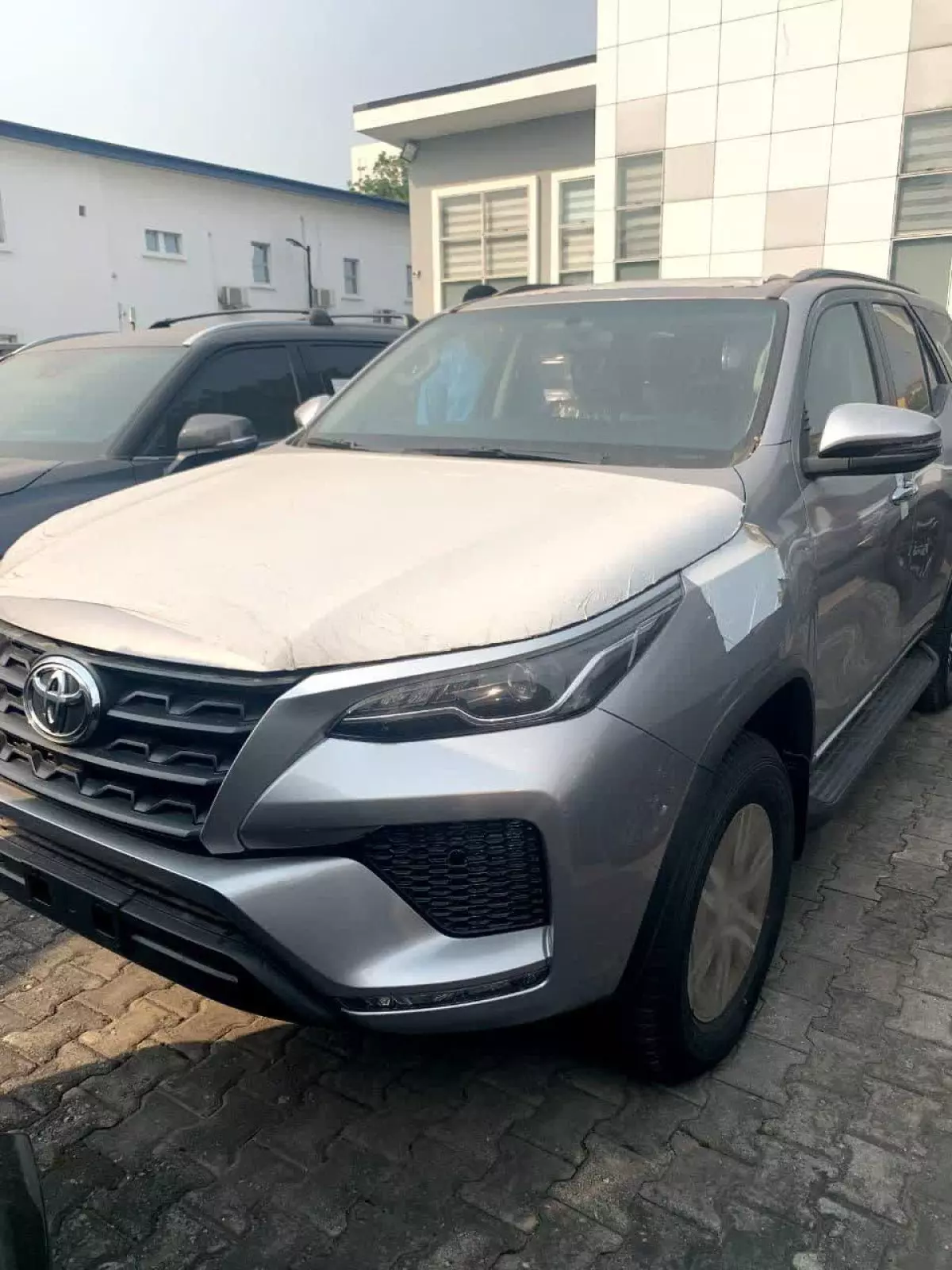 Toyota Fortuner - 2022