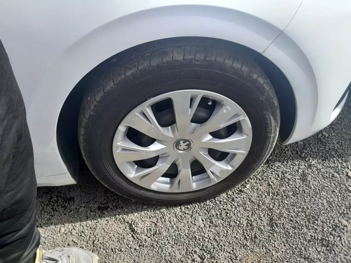 tyre2