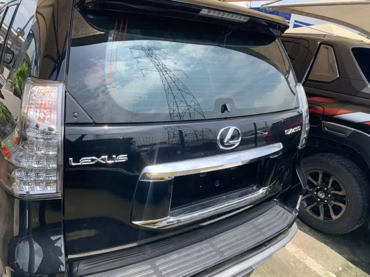 car Back