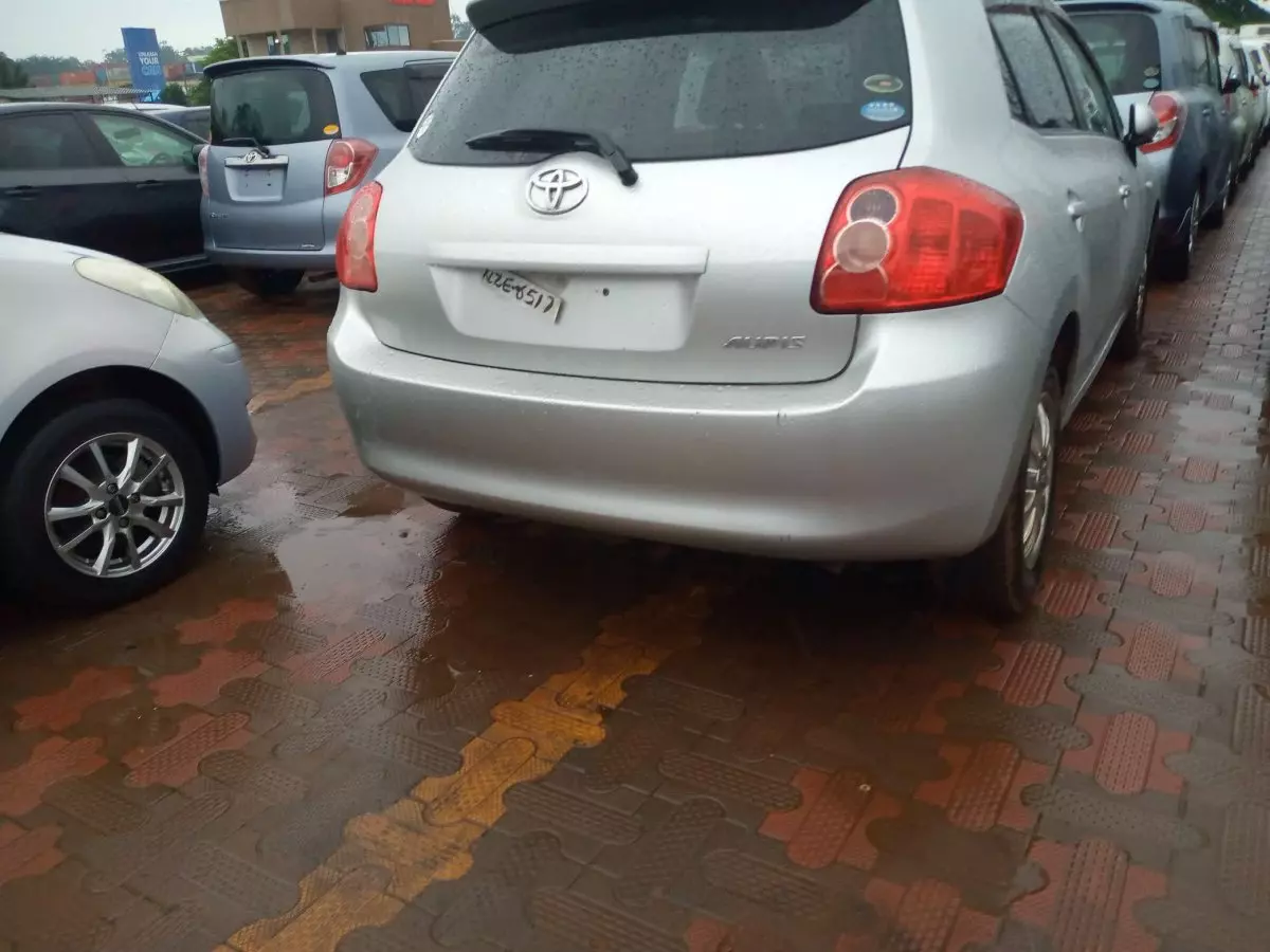 car Right Back