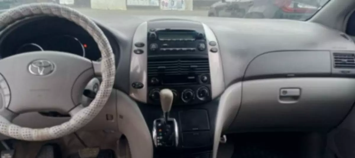 interiorBack