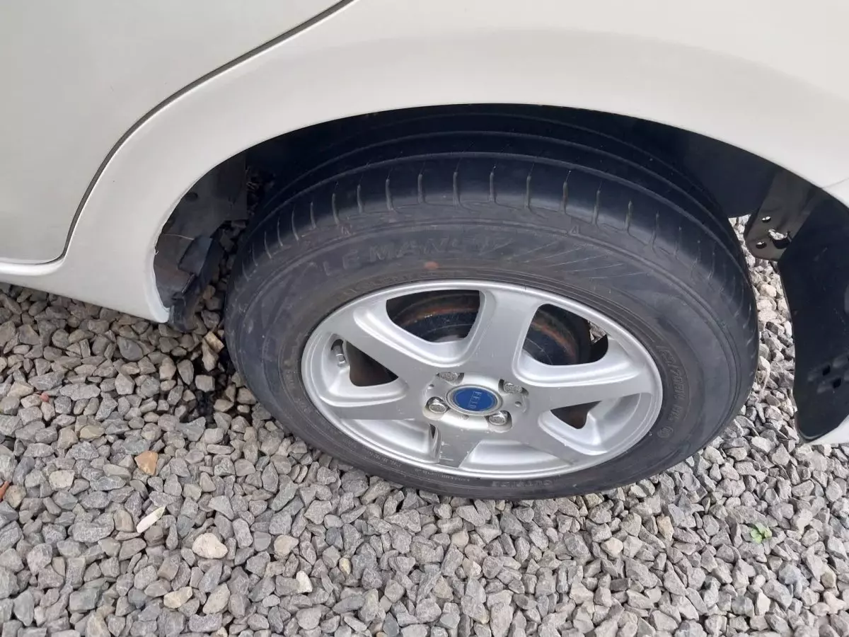 tyre0
