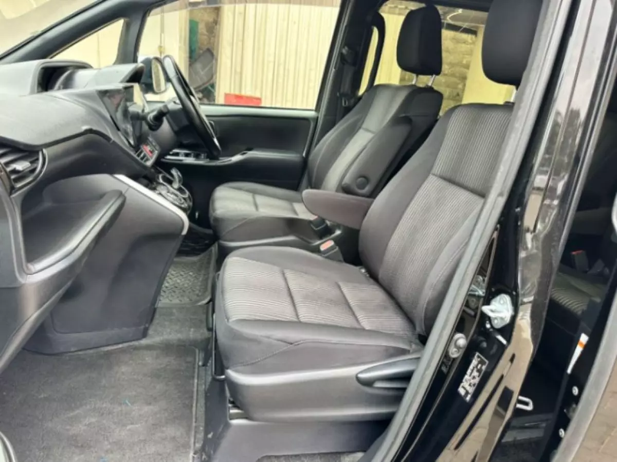 interiorBack