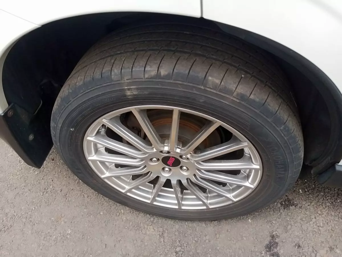 tyre2