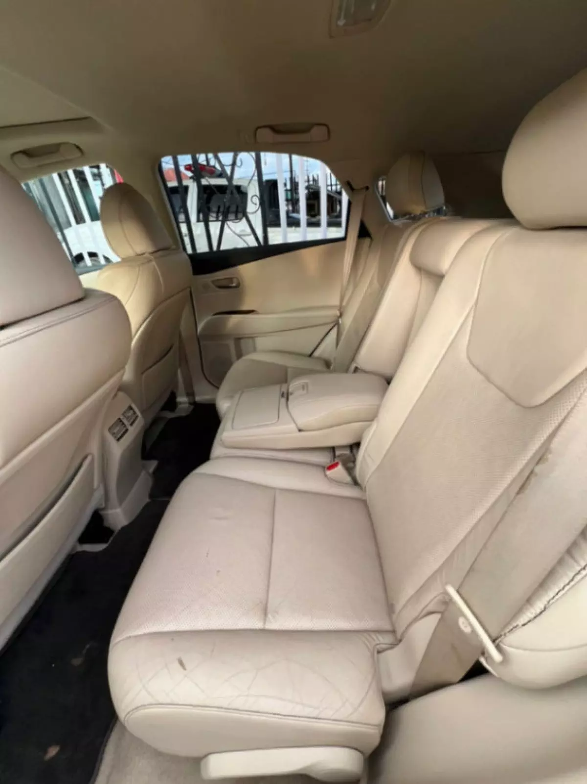 interiorBack