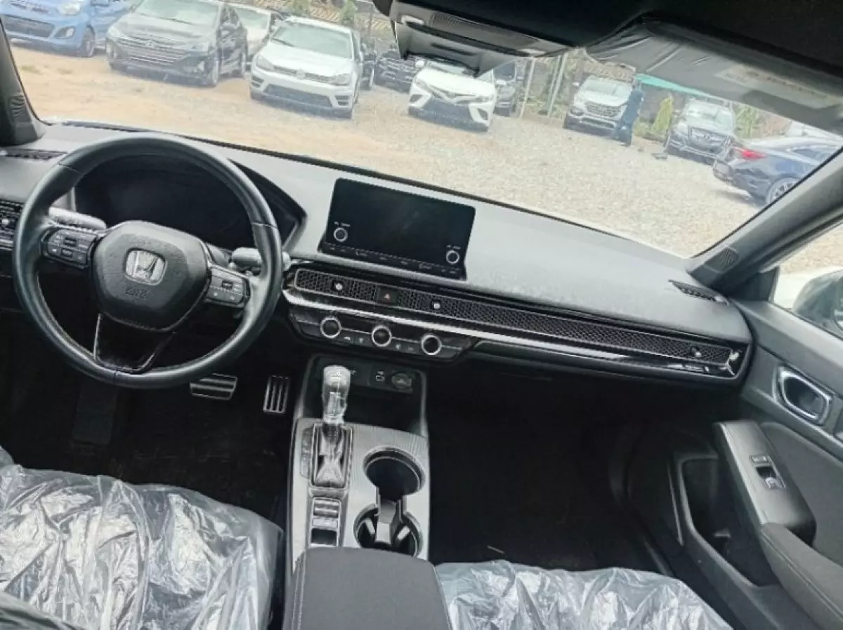 interiorFront