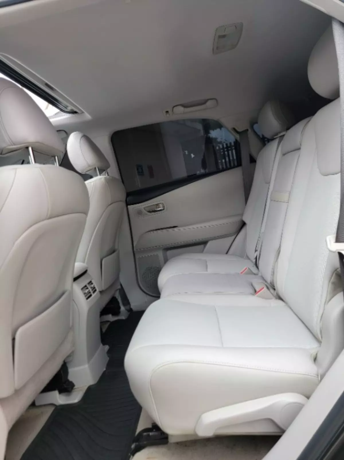 interiorBack