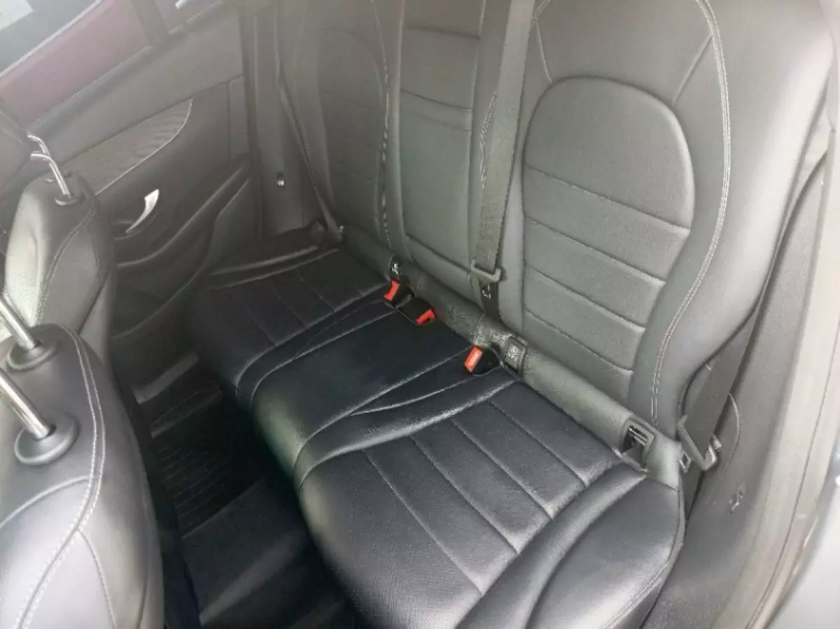 interiorBack