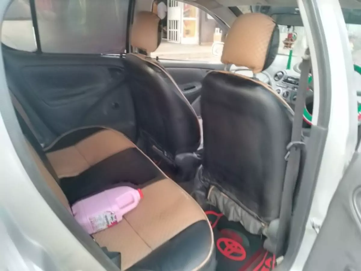 interiorBack