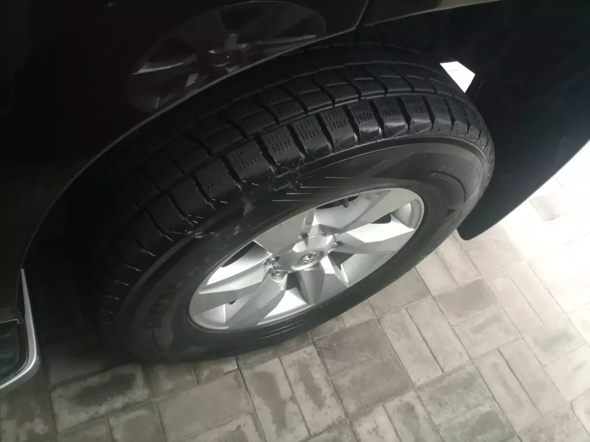 tyre2