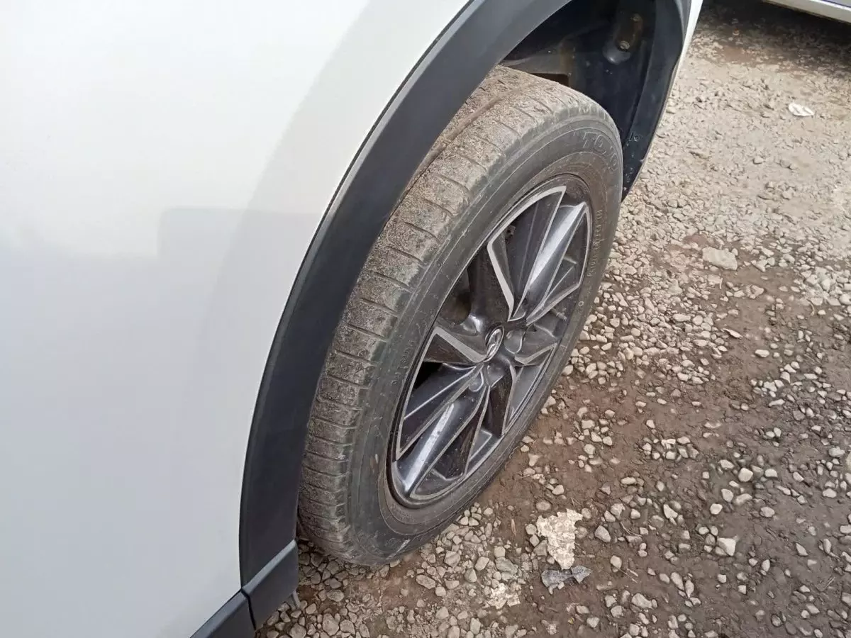 tyre1