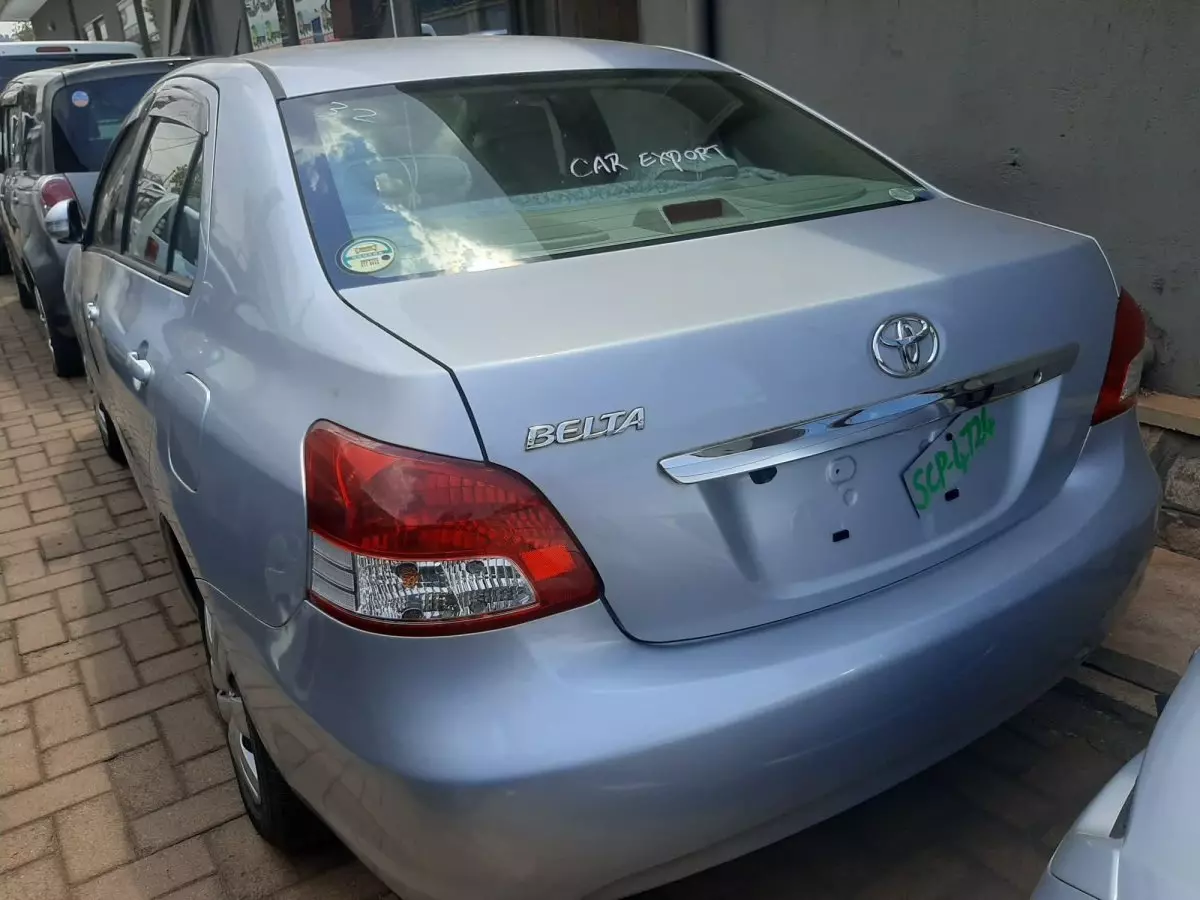 car Right Back