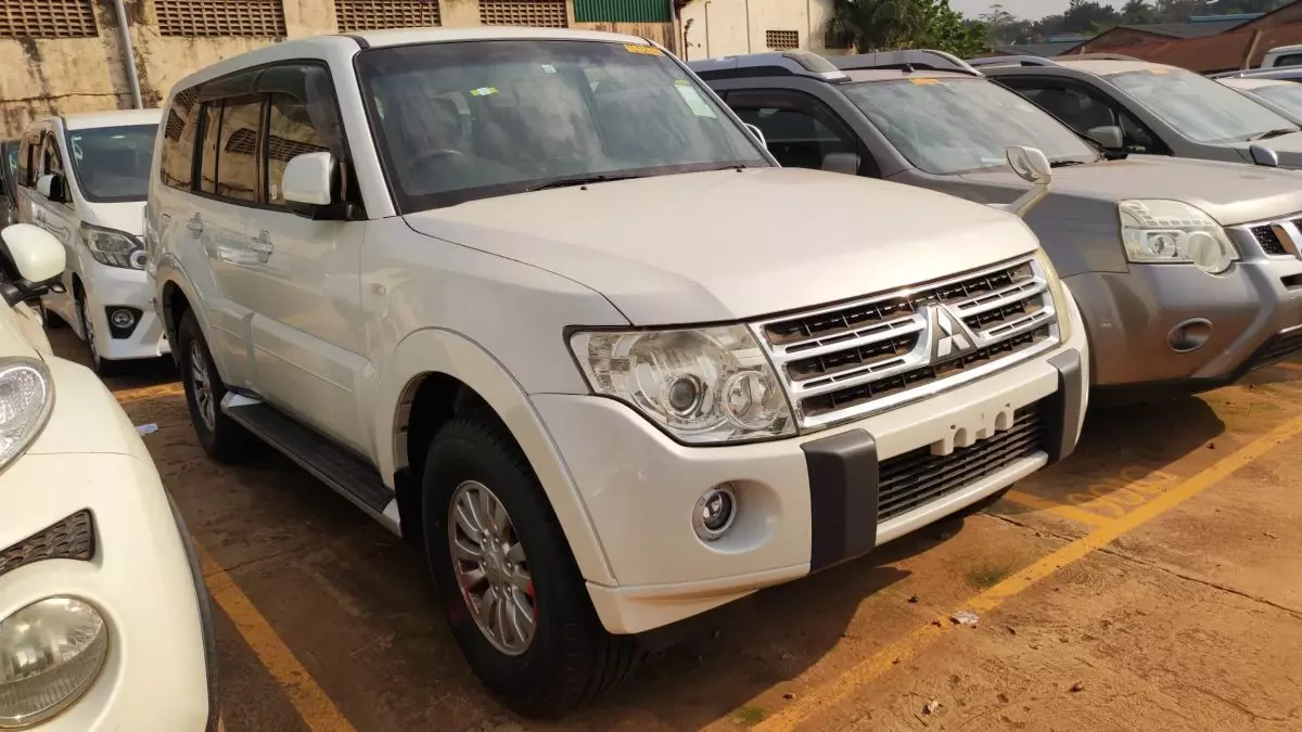 Mitsubishi Pajero - 2009
