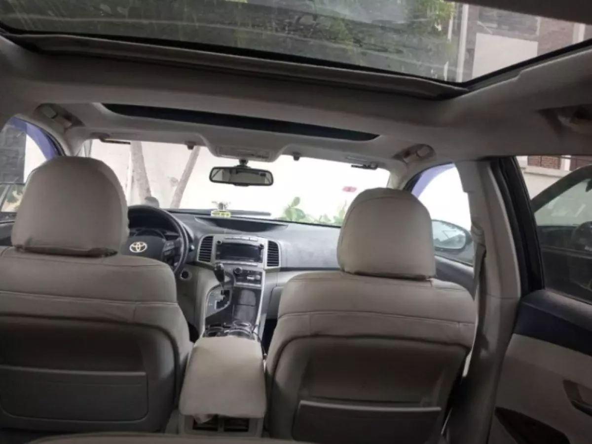 interiorFront