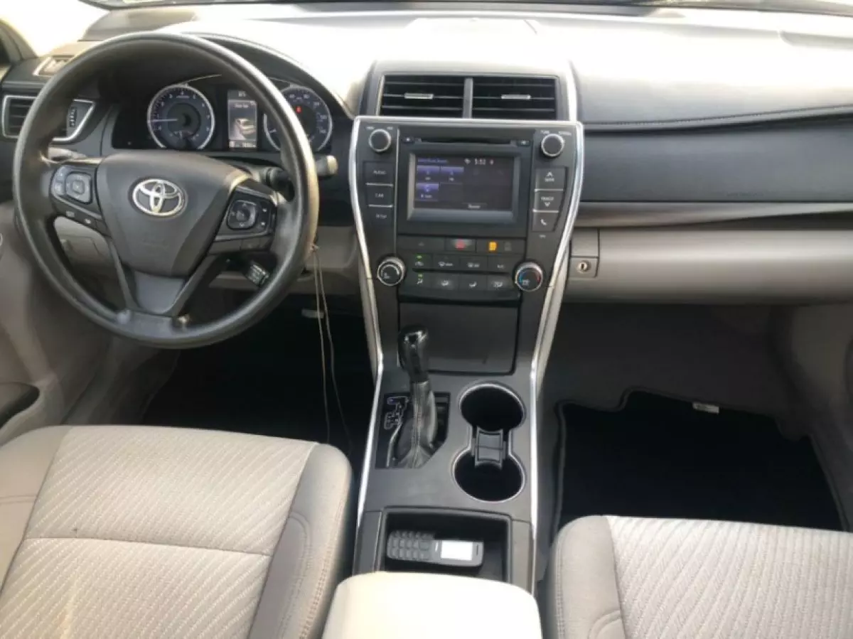 interiorFront