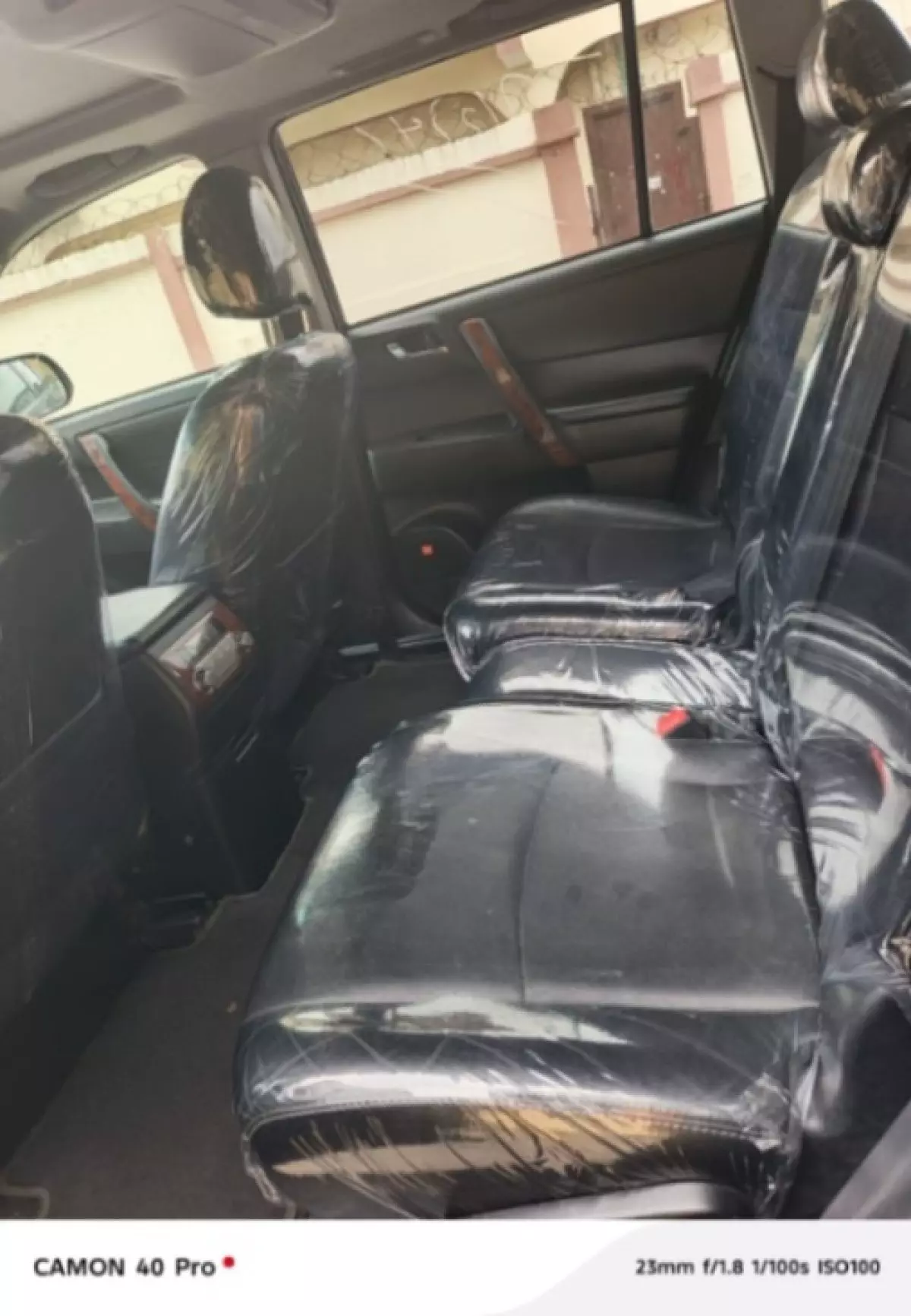 interiorBack