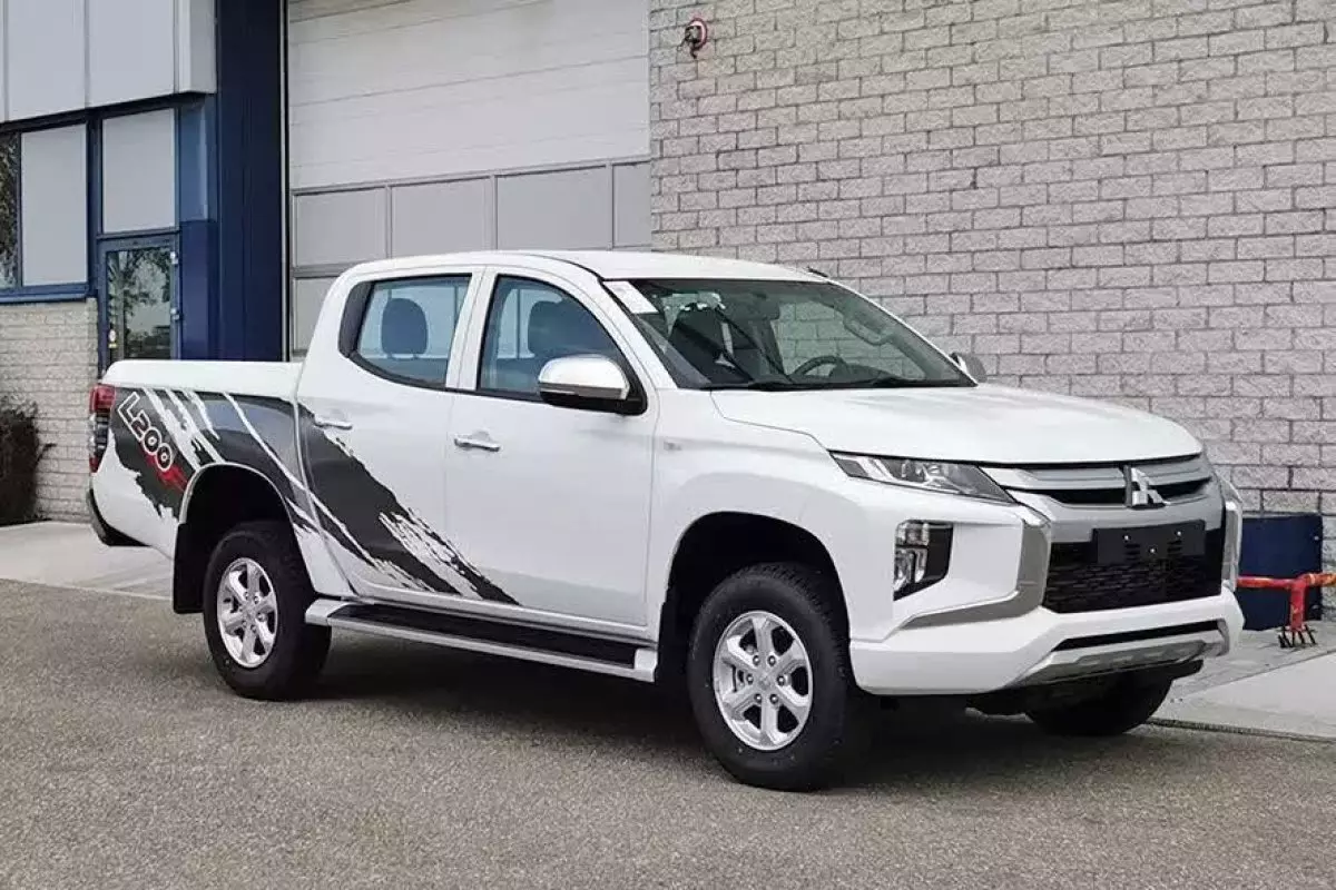 Mitsubishi L200 - 2023