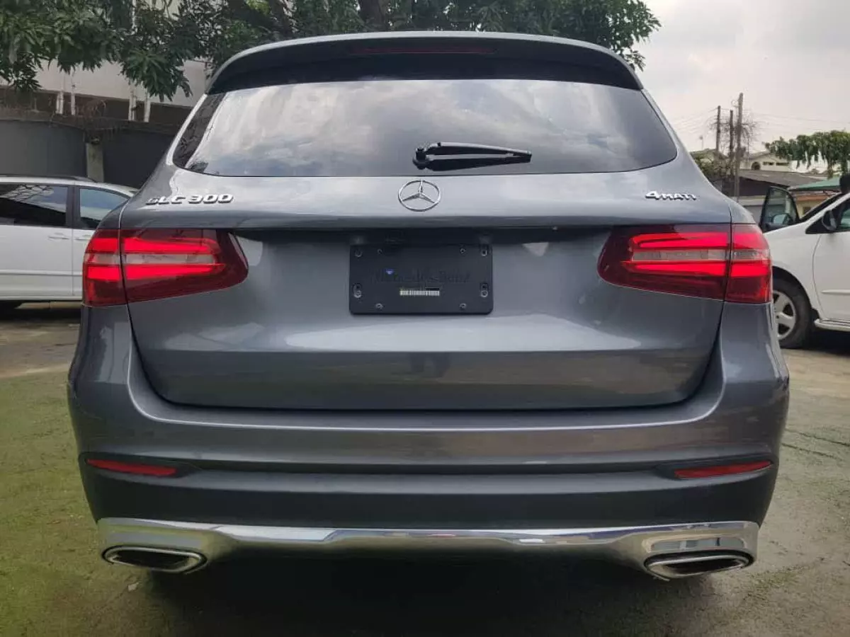 car Back