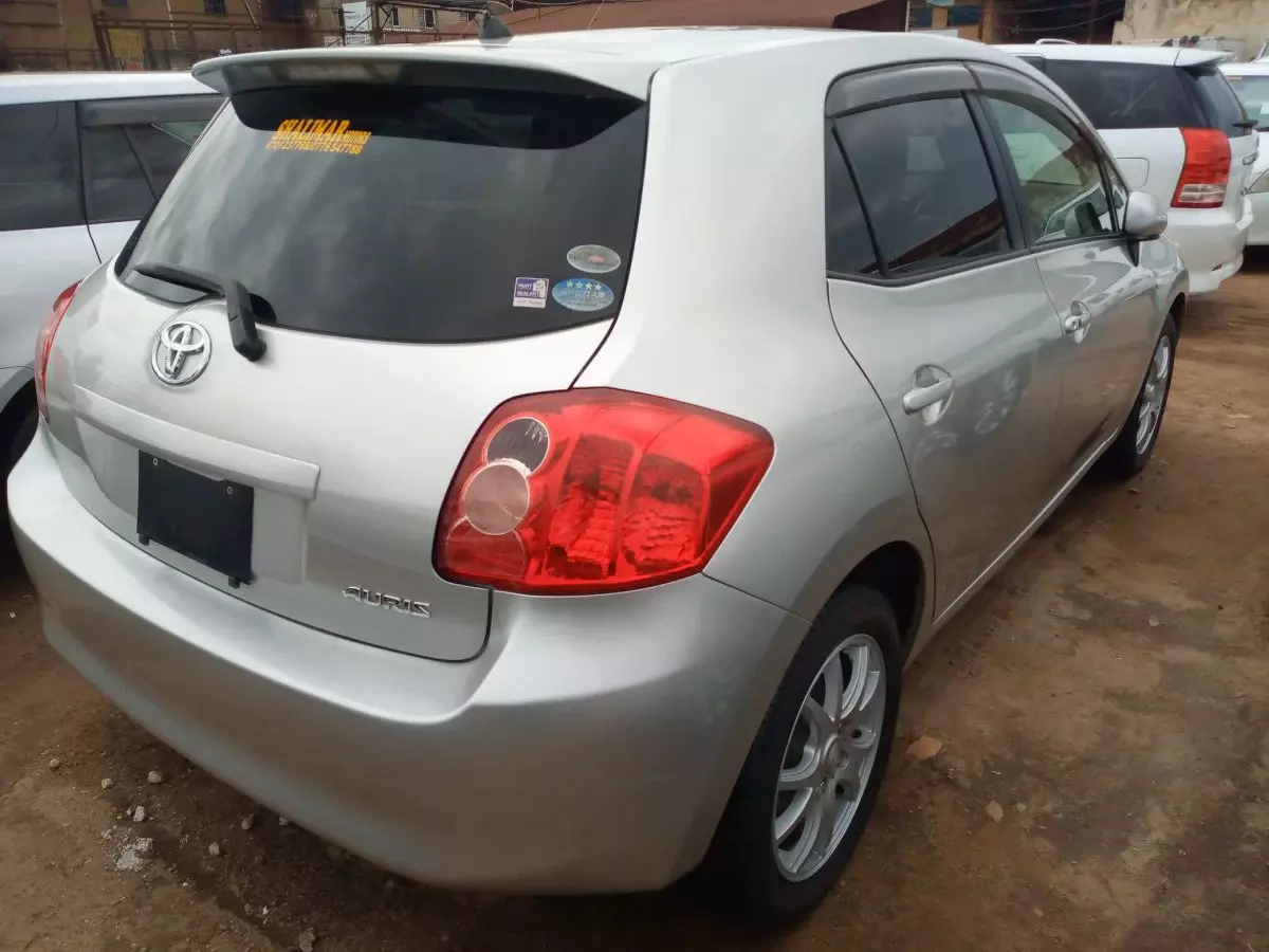 car Right Back