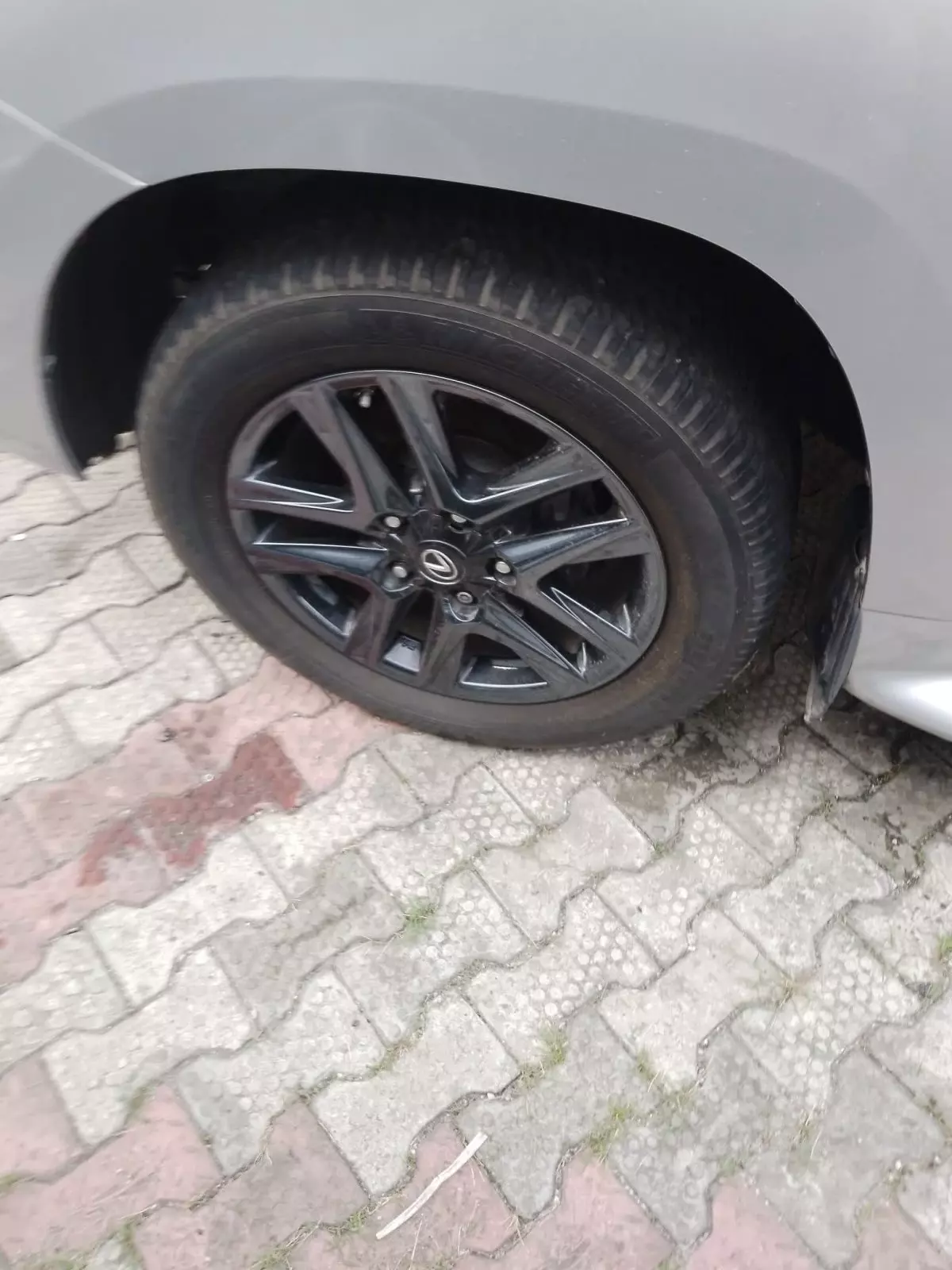 tyre1