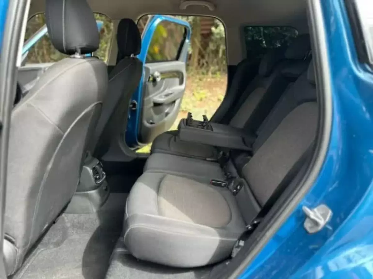 interiorBack