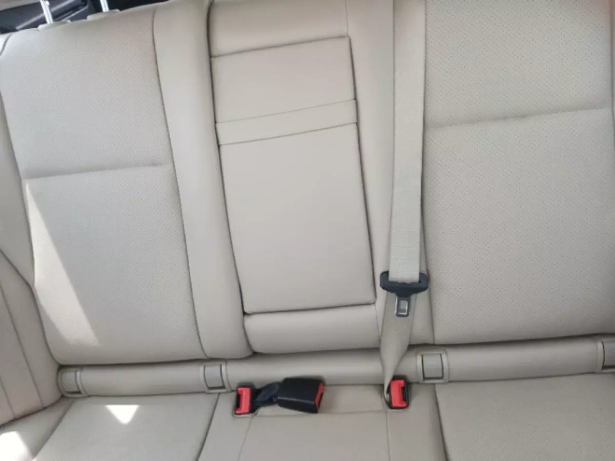 interiorBack