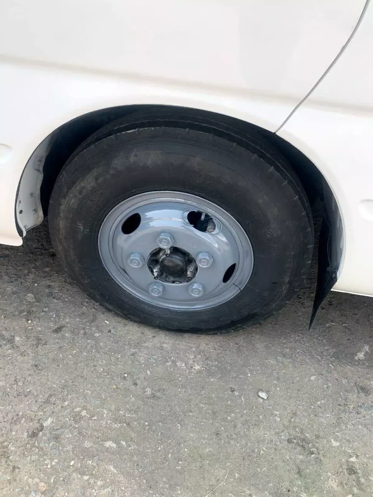 tyre1