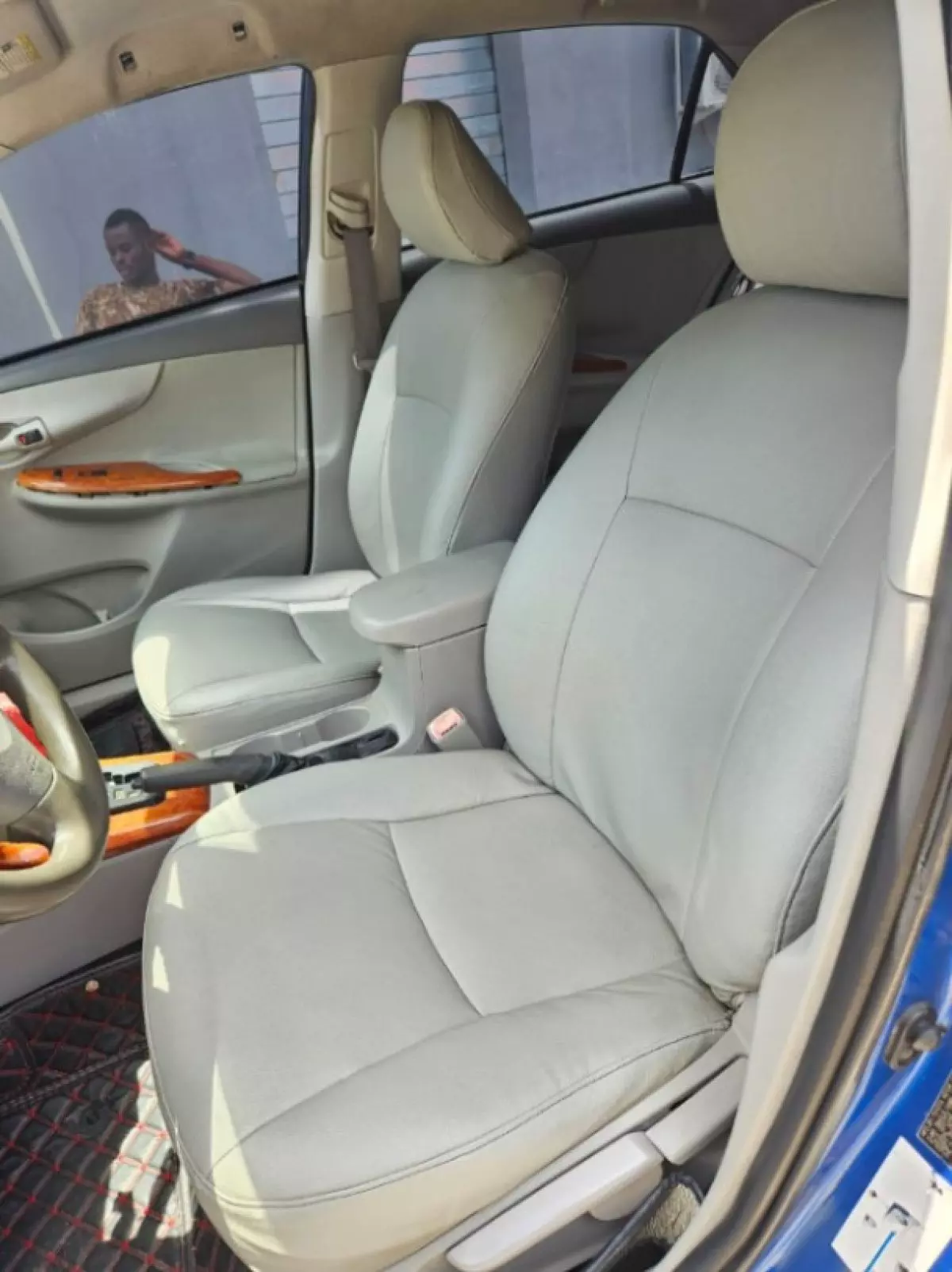 interiorBack