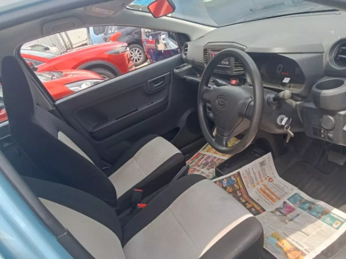interiorFront