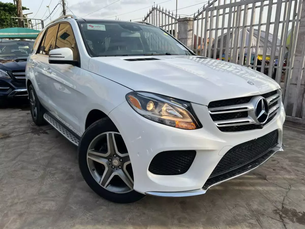 Mercedes-Benz GLE 350 - 2016