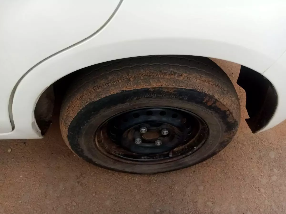 tyre2