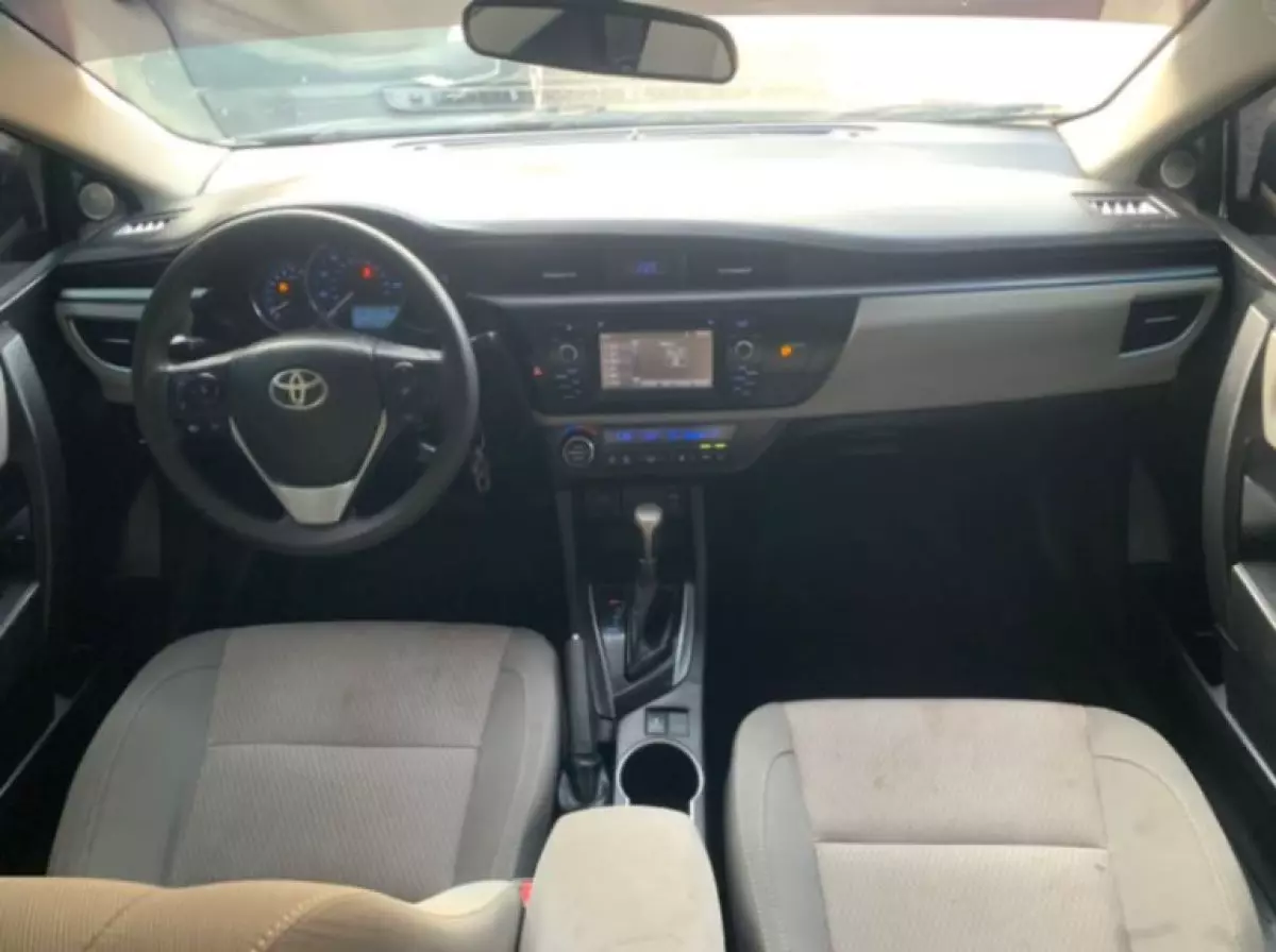 interiorFront
