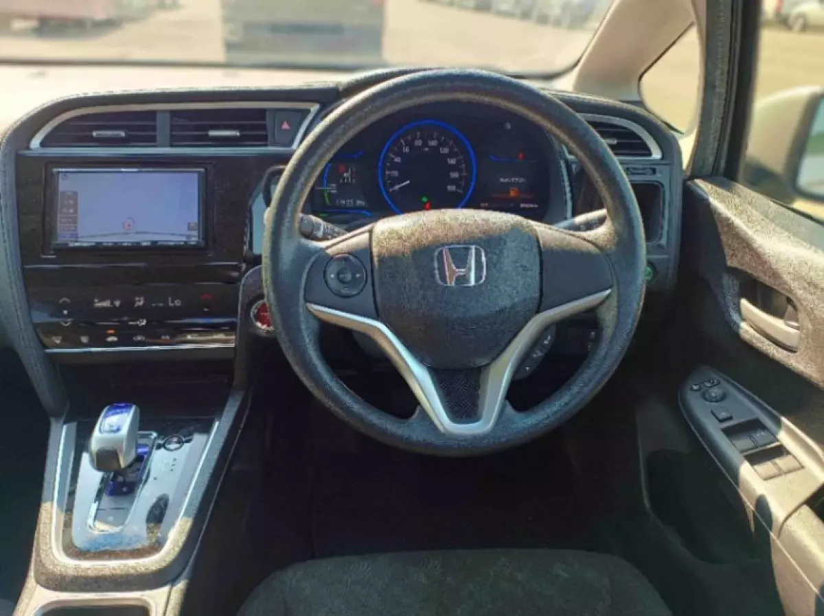 interiorFront